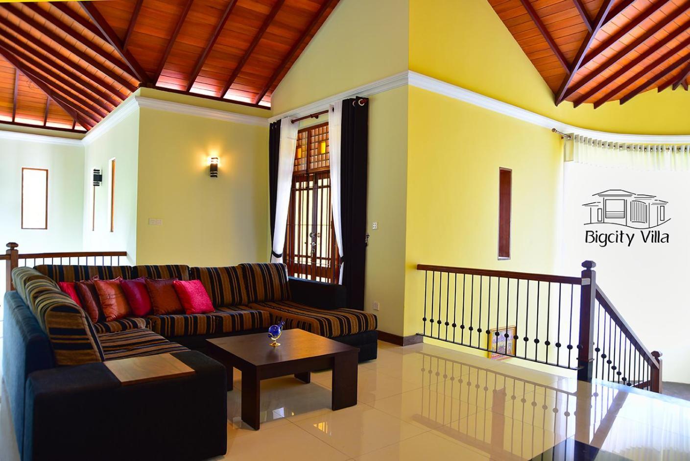 Bigcity Villa - Airport Transit Hotel Katunayaka Bagian luar foto